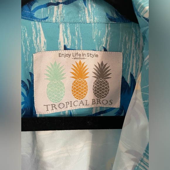 High Noon Blue Palm Tree short sleeve button down shirt - Picture 2 of 3